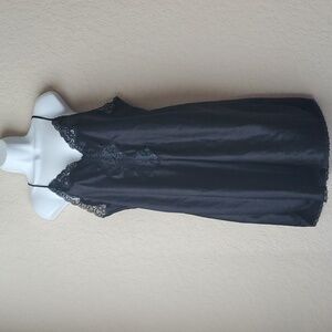 VTG Inner Most (Sears) 90’s Satin Polyester Black Nightie large 16/18